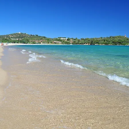 Kamp alanı Villaggio Sos Flores 3*
