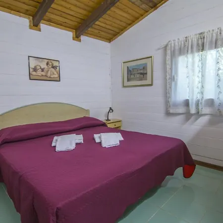Villaggio Sos Flores Campsite Tortoli