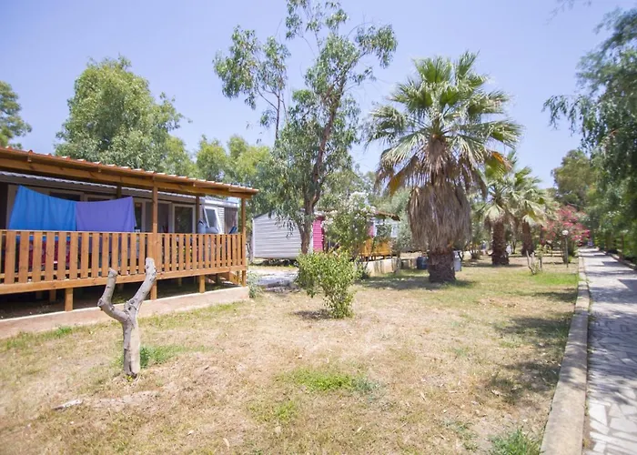 Villaggio Sos Flores Kemping 3*
